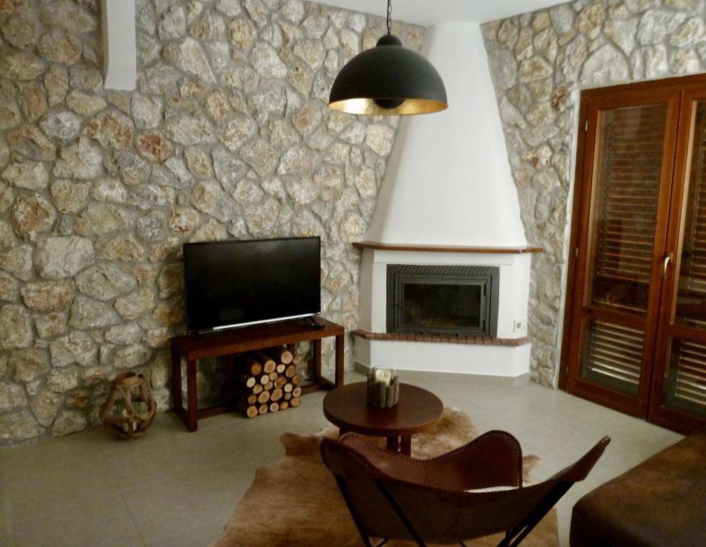 Beach House Nikiti Exterior photo